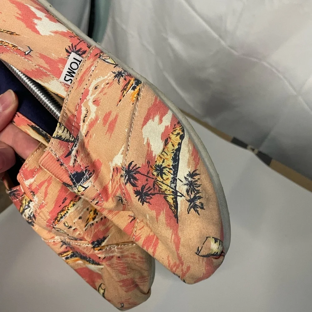 TOMS Tropical Island Sunset Canvas‎ Alpargata Shoes Womens 8 Peach Orange Multi